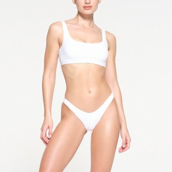 Skims Swimsuit Womens Plus 4X Cheeky Tanga Bikini Swim Bottom W Mid Rise NWT - Picture 2 of 9